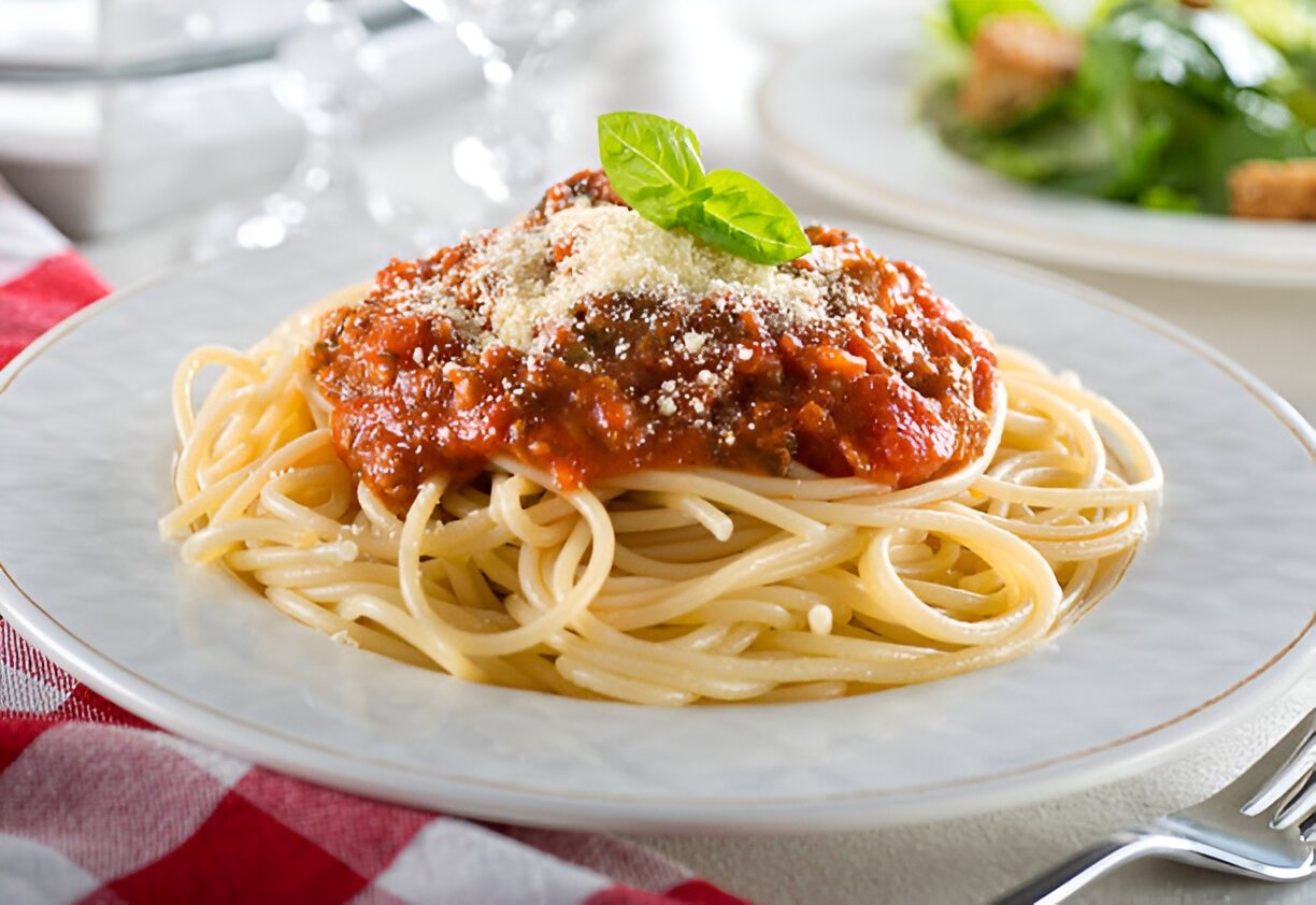 pasta-marinara-nickys-pizza-grill-playa-del-carmen